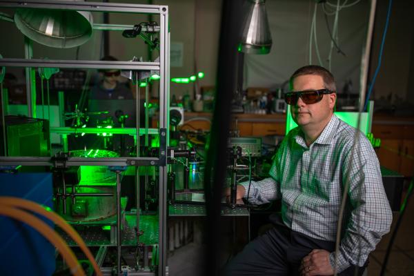 Mike Renfro in Laser lab